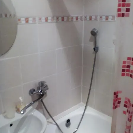 Kyiv Daily Rent Apartments On Bogdana Gavrilishina 10 المظهر الخارجي الصورة
