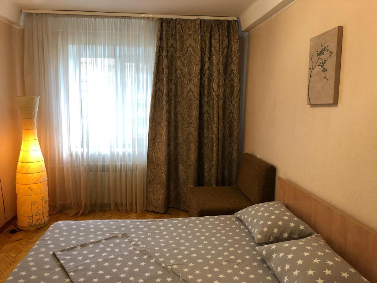 Apartment Daily Rent On Bogdana Gavrilishina 10
