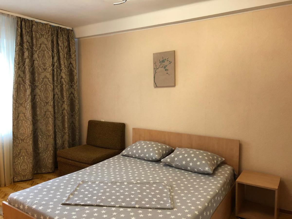 Daily Rent On Bogdana Gavrilishina 10 Apartment *